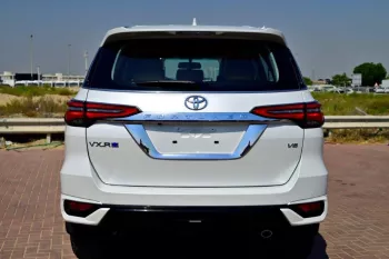 TOYOTA FORTUNER VXR+ 2025 MODEL YEAR V6 4.0L PETROL WHITE COLOR