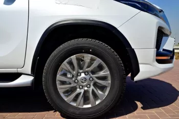 TOYOTA FORTUNER VXR+ 2025 MODEL YEAR V6 4.0L PETROL WHITE COLOR