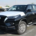 2025 MODEL TOYOTA FORTUNER VXR+ V6 4.0L PETROL BLACK COLOR - Thumbnail 3