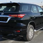 2025 MODEL TOYOTA FORTUNER VXR+ V6 4.0L PETROL BLACK COLOR - Thumbnail 4
