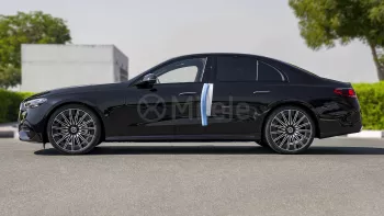 MERCEDES-BENZ E CLASS E200 2025 MODEL YEAR PETROL OBSIDIAN BLACK COLOR