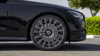 MERCEDES-BENZ E CLASS E200 2025 MODEL YEAR PETROL OBSIDIAN BLACK COLOR