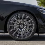 MERCEDES-BENZ E CLASS E200 2025 MODEL YEAR PETROL OBSIDIAN BLACK COLOR - Thumbnail 19