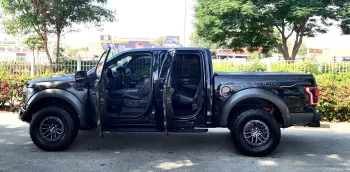 FORD F-150 RAPTOR 2019 Model Year SUPER CREW CAB BLACK COLOR