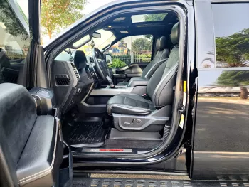 FORD F-150 RAPTOR 2019 Model Year SUPER CREW CAB BLACK COLOR