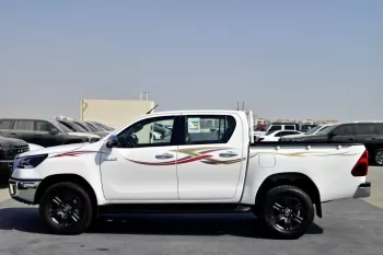 TOYOTA HILUX 2025 MODEL YEAR DOUBLE CABIN PICKUP SR5 2.7L PETROL
