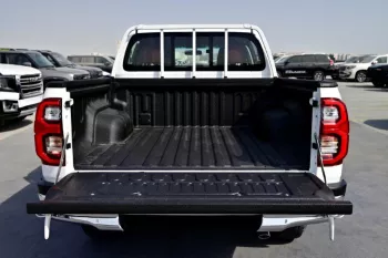 TOYOTA HILUX 2025 MODEL YEAR DOUBLE CABIN PICKUP SR5 2.7L PETROL