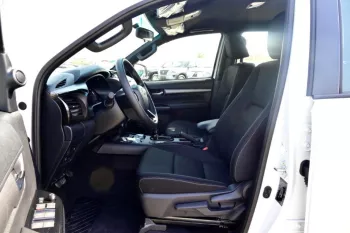 TOYOTA HILUX DOUBLE CAB ADVENTURE 2025 MODEL YEAR PETROL AUTOMATIC