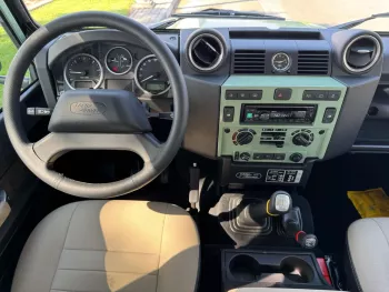 Land Rover Defender 110 Heritage 2016 Model Year German Specs