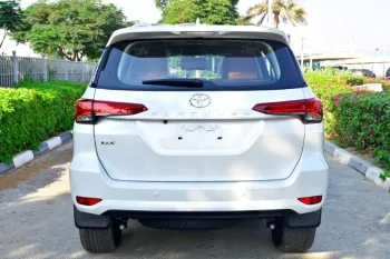 TOYOTA FORTUNER GX2 2025 MODEL YEAR 2.7L PETROL 4WD WHITE COLOR