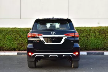2023 TOYOTA FORTUNER VXR LIIMITED 4.0L V6 PETROL