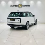 RANGE ROVER VOGUE HSE V8 2023 MODEL YEAR GCC SPECS AGENCY WARRANTY - Thumbnail 4