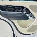 RANGE ROVER VOGUE HSE V8 2023 MODEL YEAR GCC SPECS AGENCY WARRANTY - Thumbnail 15