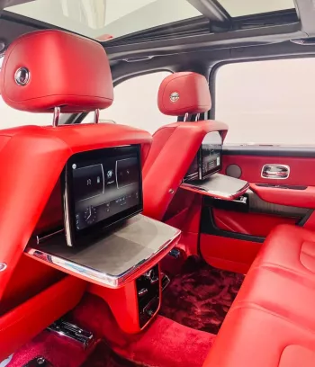 ROLLS ROYCE CULLINAN 2019 MODEL YEAR WHITE COLOR EXTERIOR