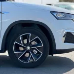 SKODA KAMIQ GT 1.5L 2024 MODEL YEAR WHITE COLOR EXTERIOR - Thumbnail 13