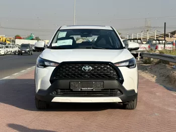 TOYOTA COROLLA CROSS 2024 2.0L WHITE COLOR EXTERIOR