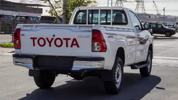 TOYOTA HILUX 2.7L PETROL SINGLE CAB 2025 MODEL YEAR WHITE COLOR