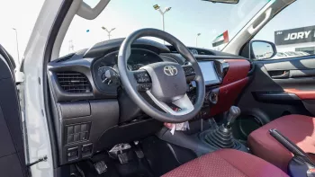 TOYOTA HILUX 2.7L PETROL SINGLE CAB 2025 MODEL YEAR WHITE COLOR