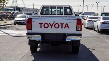 TOYOTA HILUX 2.7L PETROL SINGLE CAB 2025 MODEL YEAR WHITE COLOR