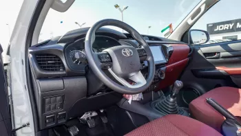 TOYOTA HILUX 2.7L PETROL SINGLE CAB 2025 MODEL YEAR WHITE COLOR