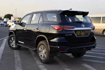 TOYOTA FORTUNER GXR+ 2.7L 2025 MODEL YEAR PETROL 4WD BLACK COLOR