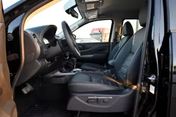 NISSAN NAVARA 2025 MODEL YEAR DOUBLE CABIN PICKUP DIESEL AUTOMATIC