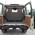 TOYOTA LAND CRUISER 71 HARDTOP 2025 MODEL SDLX PETROL AUTOMATIC - Thumbnail 10