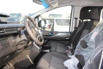HYUNDAI STARIA 2025 MODEL YEAR PETROL COMFORT WHITE COLOR EXTERIOR