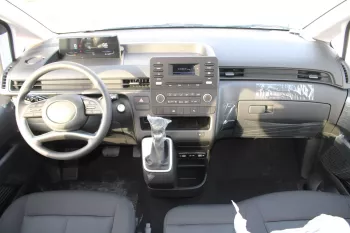 HYUNDAI STARIA 2025 MODEL YEAR PETROL COMFORT WHITE COLOR EXTERIOR