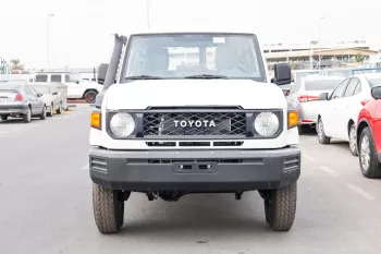 TOYOTA LAND CRUISER LC 76 2024 MODEL YEAR 4.2L DIESEL WHITE COLOR