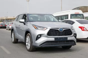 TOYOTA HIGHLANDER 2023 MODEL YEAR 2.5L HYBRID LIMITED SILVER COLOR