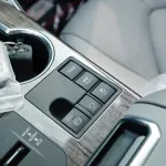 TOYOTA HIGHLANDER 2023 MODEL YEAR 2.5L HYBRID LIMITED SILVER COLOR - Thumbnail 7