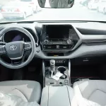 TOYOTA HIGHLANDER 2023 MODEL YEAR 2.5L HYBRID LIMITED SILVER COLOR - Thumbnail 13