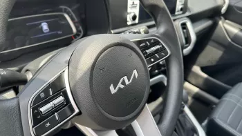 Kia Sonet Mid 2024 Model Year Option 1.5l Petrol White Color Exterior