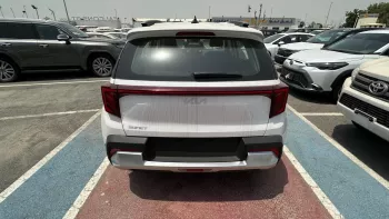 Kia Sonet Mid 2024 Model Year Option 1.5l Petrol White Color Exterior
