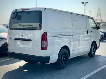 Toyota Hiace VAN 2.7L Petrol GCC Specs 2024 Model Year White Color Exterior
