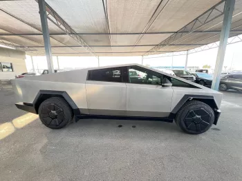 Tesla Cybertruck 2025 Model Year Foundation Series