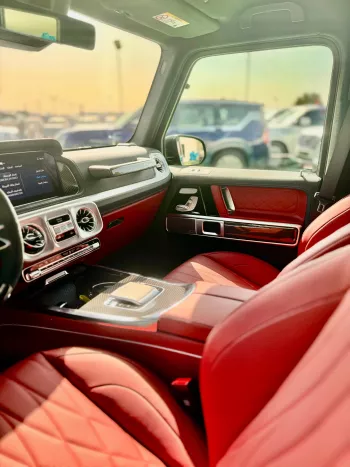 MERCEDES-BENZ G63 2025 MODEL YEAR V8 4.0L PETROL BLACK COLOR EXTERIOR