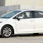 Toyota Corolla 1.8L Hybrid Elite White Color Exterior Black Interior - Thumbnail 1