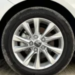 Toyota Corolla 1.8L Hybrid Elite White Color Exterior Black Interior - Thumbnail 4