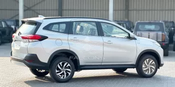 Toyota Rush 1.5L 2025 Model Year 7seat White Color Exterior