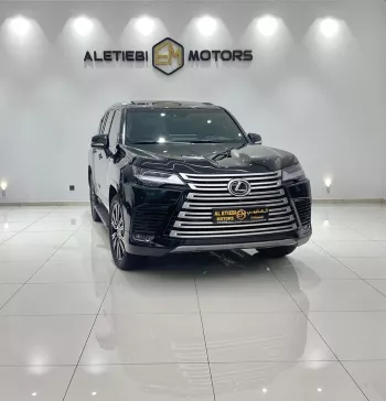 LEXUS LX SIGNATURE 2023 MODEL YEAR BLACK COLOR EXTERIOR GCC SPECS