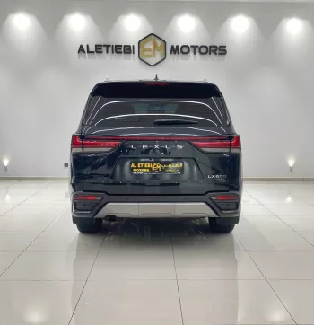 LEXUS LX SIGNATURE 2023 MODEL YEAR BLACK COLOR EXTERIOR GCC SPECS