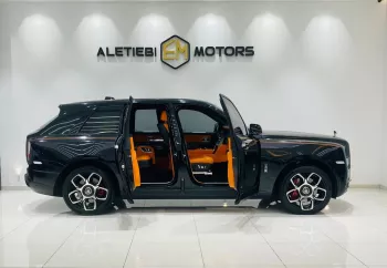 ROLLS ROYCE CULLINAN 2022 MODEL YEAR BLACK COLOR EXTERIOR