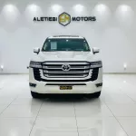 TOYOTA LAND CRUISER GXR TWIN TURBO 2023 MODEL YEAR WHITE COLOR - Thumbnail 3