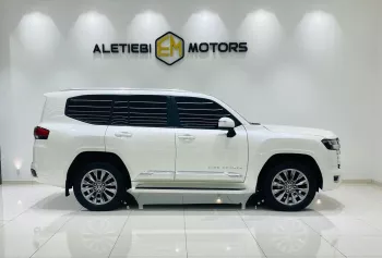 TOYOTA LAND CRUISER GXR TWIN TURBO 2023 MODEL YEAR WHITE COLOR