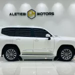 TOYOTA LAND CRUISER GXR TWIN TURBO 2023 MODEL YEAR WHITE COLOR - Thumbnail 5