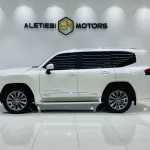 TOYOTA LAND CRUISER GXR TWIN TURBO 2023 MODEL YEAR WHITE COLOR - Thumbnail 4