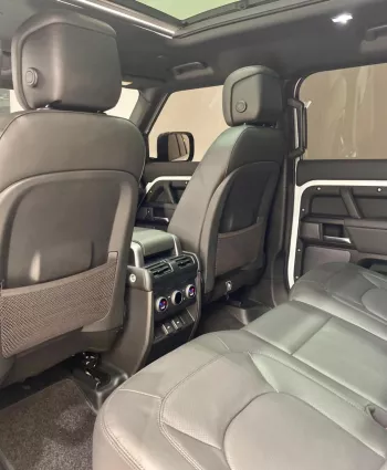 LAND ROVER DEFENDER 110 HSE P525 V8 EDITION 2024 MODEL YEAR WHITE COLOR
