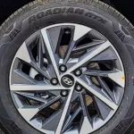Hyundai Tucson 2024 Model year 1.5L Turbo White Color Exterior Black Interior - Thumbnail 9